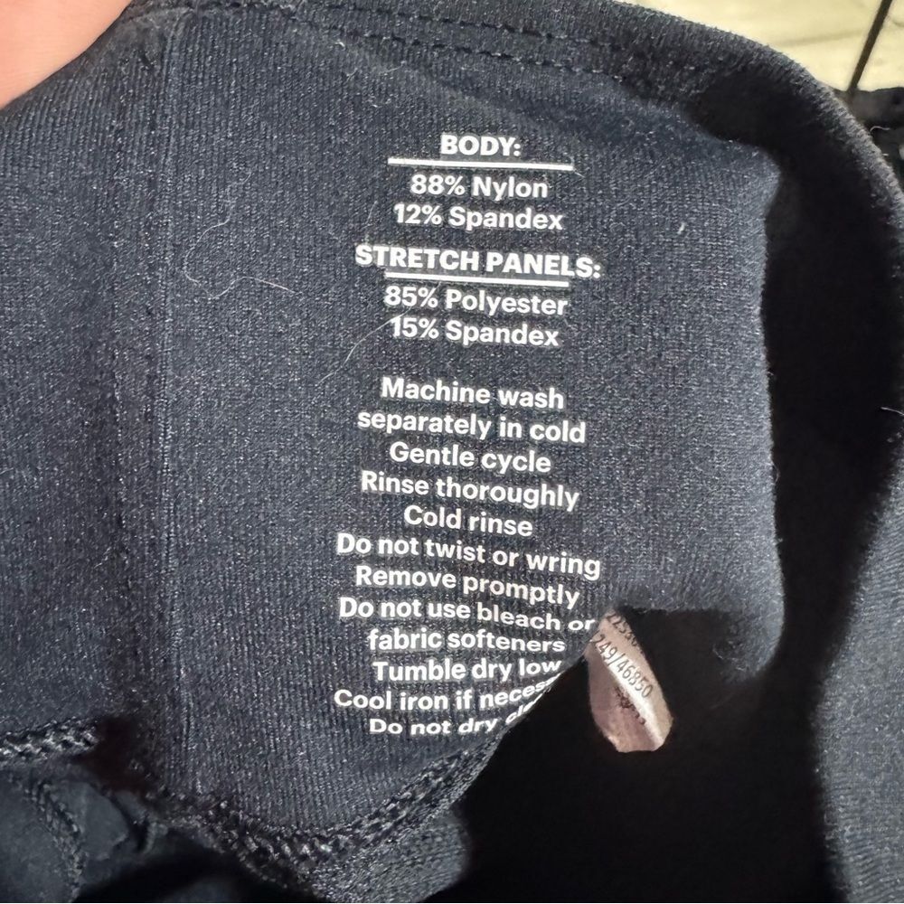 REI Co-Op Black Activewear Leggings - Picture 5 of 6